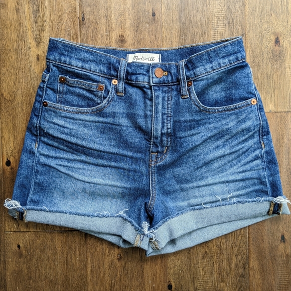 Madewell High-Rise Denim Shorts - Picture 4 of 9